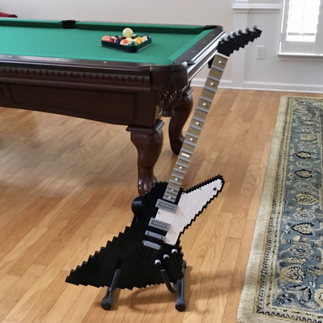 LEGO Gibson Explorer Black