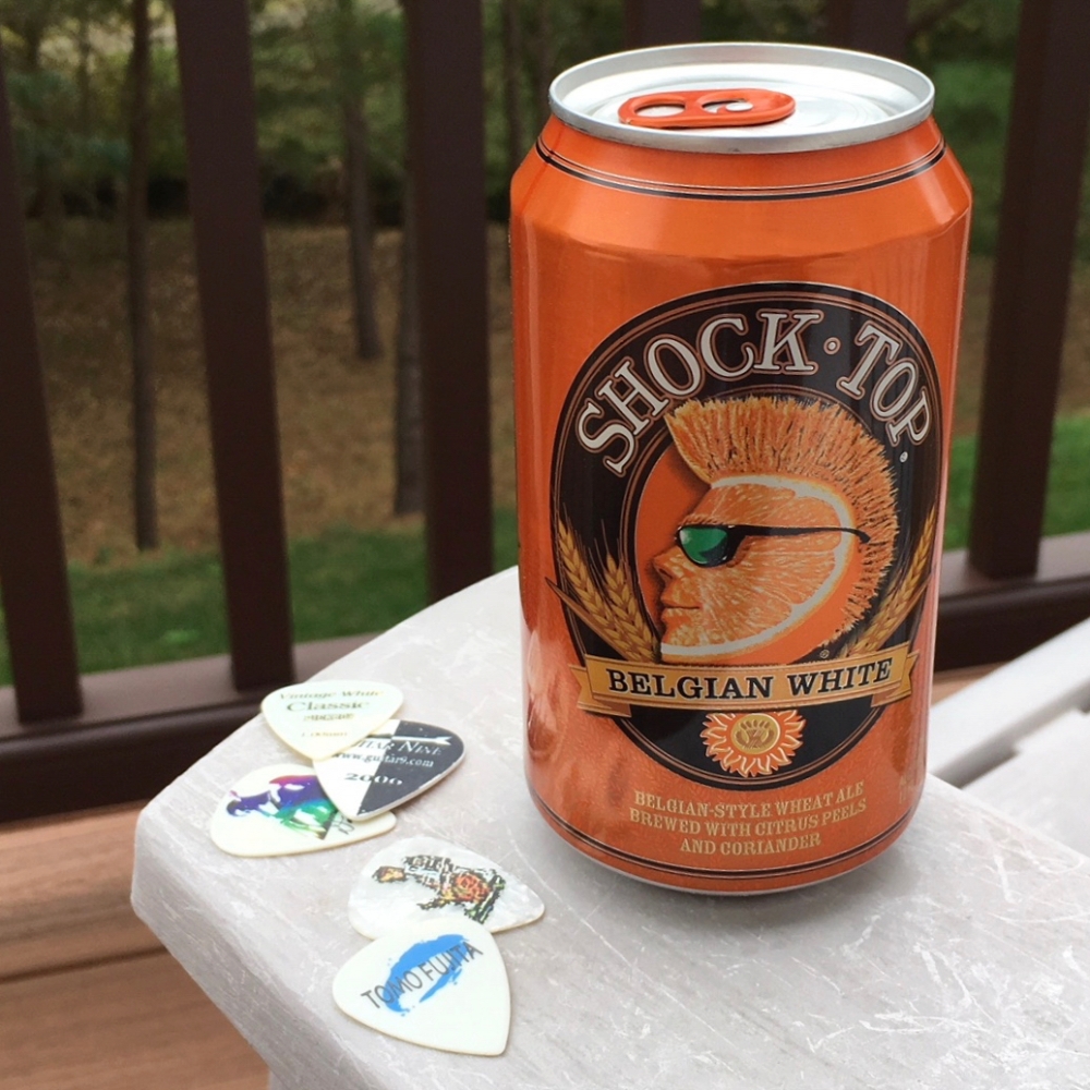 Shock Top Belgium White Belgian-Style Wheat Ale