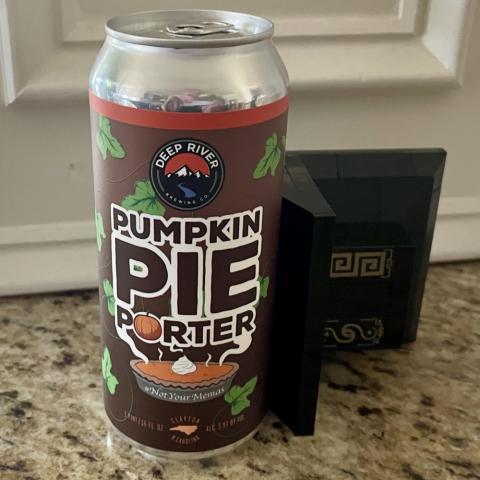 Deep River Pumpkin Pie Porter (16 oz)