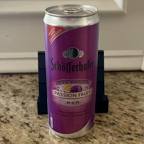 Schofferhofer Hefeweizen Passion Fruit Beer (11.2 oz)